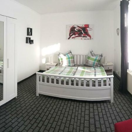 Ferienwohnung Charlett Dresda Esterno foto