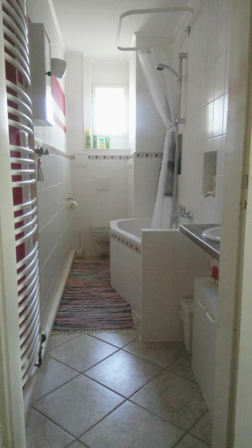 Ferienwohnung Charlett Dresda Esterno foto